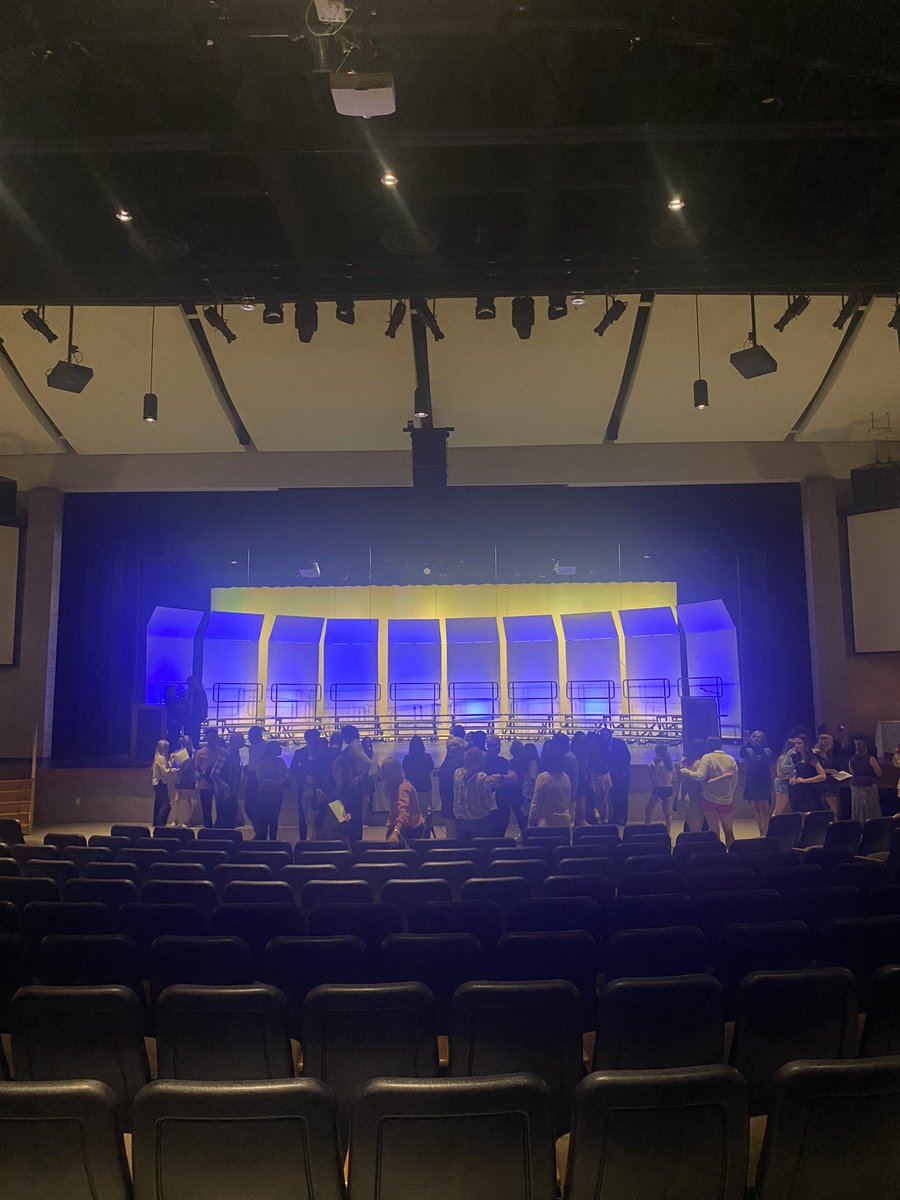 NASHNHS's tweet photo. This evening, 186 juniors were inducted into North Allegheny’s chapter of the National Honor Society. These students uphold the four pillars, as well as demonstrate radiating excellence all around. 
Congratulations everyone! https://t.co/vNav1XRm3u