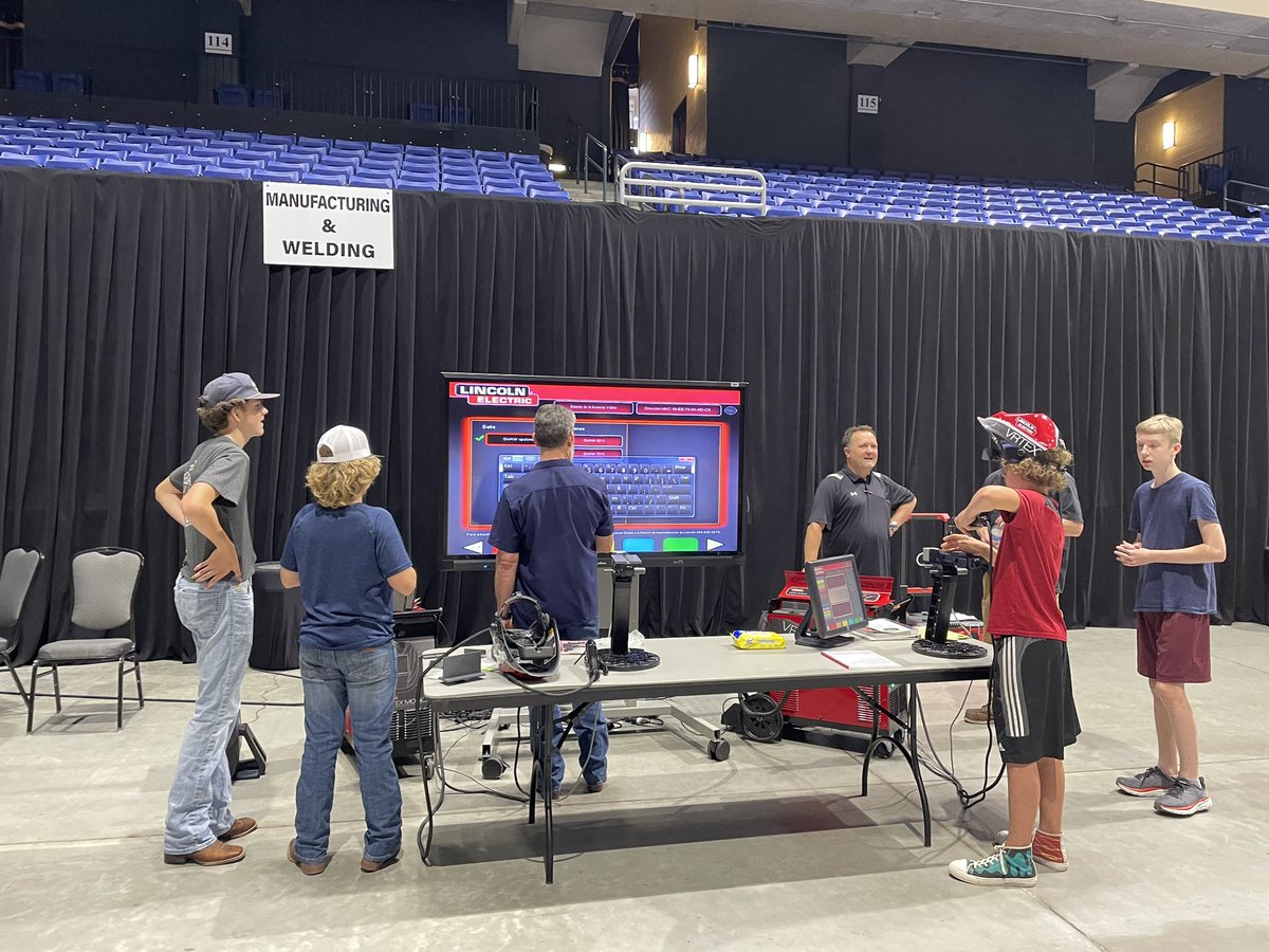 mark.williams@cfisd. tweet media