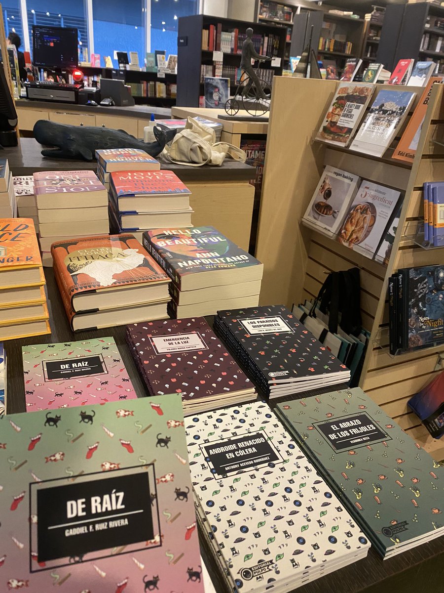 EditorialPulpo's tweet photo. Hoy estuvimos en The Bookmark de Santurce junto a editoriales hermanas hablando sobre nuestros proyectos. 

Además, Colección Náufrago está disponible en The Bookmark de Santurce. 

Gracias a Daryana Rivera de Ediciones Enserio y a The Bookmark por recibir nuestra editorial. 

🐙 https://t.co/k7mzUQdOqK