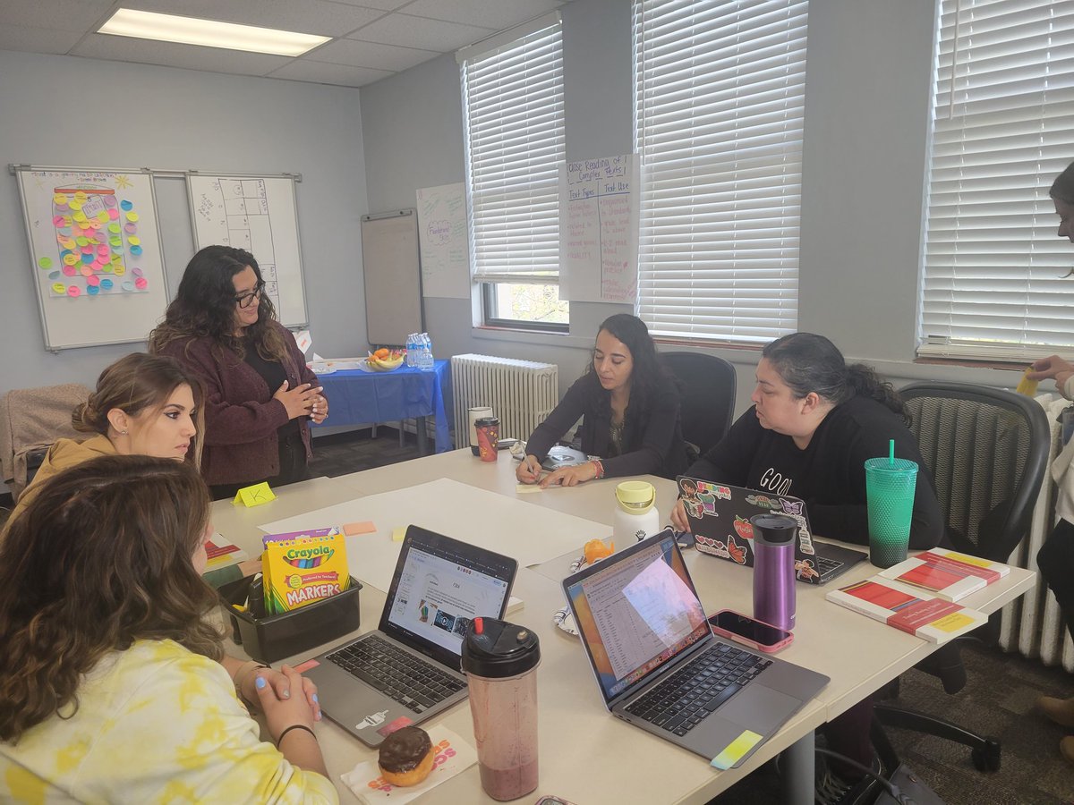 Acquiring new understandings about #SoR, analyzing student growth in writing and rich discussions around curriculum... We ended our K-2 #DualLanguage Collaborations on such a joyful and hopeful note. #bsdbiliteracy #d100inspires #d100inspira