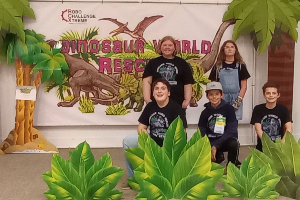 sascunning's tweet photo. These @ChandlersSchool learners represented our community well at State STLP with RCX Robotics (2nd), Sumobots, Sphero Hero, Line Follower, and RCX Design Challenges.  These learners have skills!  #LCPride 💜 https://t.co/IRxdSZvbEN
