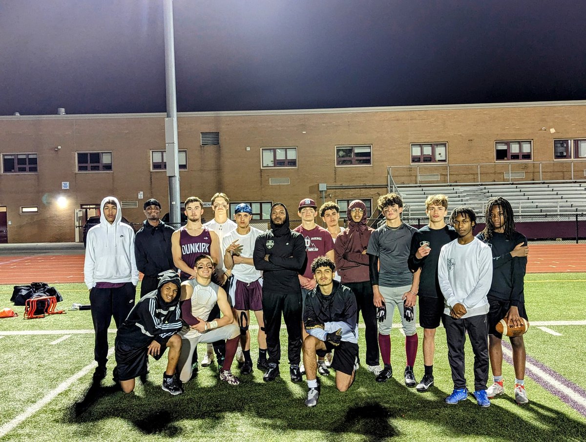 Coach walt Williams (@coachwaltw) on Twitter photo Got a chance to craft <a href="/Marauder_FB/">Dunkirk High School Football</a> DBs thank you <a href="/CoachEdwinGomez/">Coach Gomez</a> <a href="/BerasFrankie/">Coach Frankie beras</a> guys got better today Got a chance to craft <a href="/Marauder_FB/">Dunkirk High School Football</a> DBs thank you <a href="/CoachEdwinGomez/">Coach Gomez</a> <a href="/BerasFrankie/">Coach Frankie beras</a> guys got better today