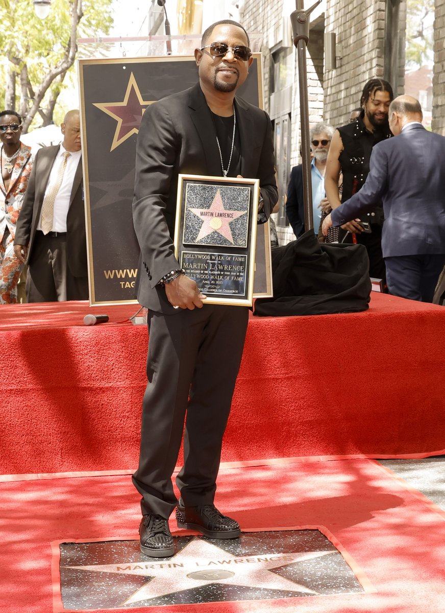 tvonetv's tweet photo. Congratulations to Martin Lawrence! He now has a star on the Hollywood Walk of Fame ⭐👏🏾 https://t.co/2EoXEDyUlm