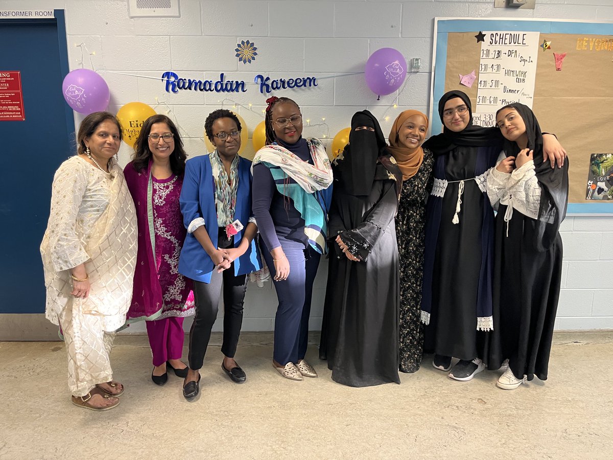 Thank you, ⁦<a href="/ValleyParkMS/">Valley Park TDSB</a>⁩ parent council, students, parents, and the tsdb team @LN10Alvarez for hosting your 1st iftar dinner! A special thank you to student leaders from <a href="/MarcGarneauCI/">Marc Garneau Collegiate Institute</a>. As we end the holy month, I feel an immense sense of gratitude. Eid Mubarak! ⁦⁦