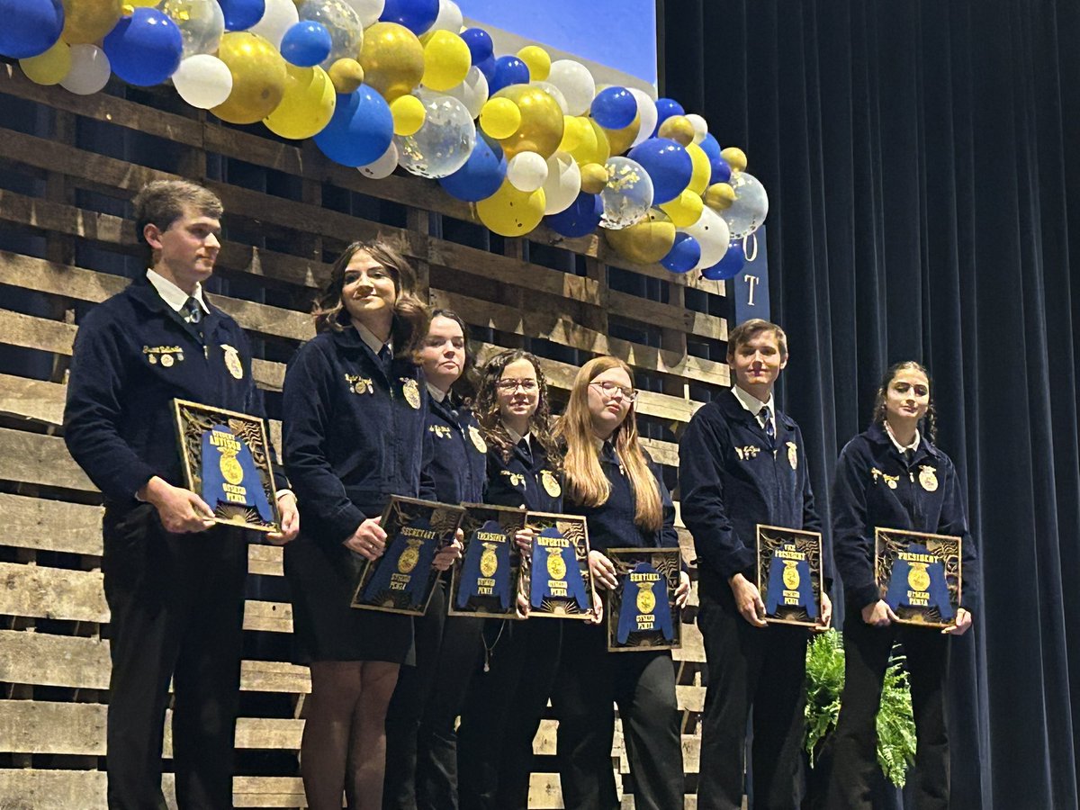 OtsegoFFA's tweet photo. It was a great night celebrating our members and their accomplishments. Thank you to all of our supporters, parents and administrators! @pentacareerctr #OtsegoKnights #PentaPride https://t.co/KuXRikJBk8