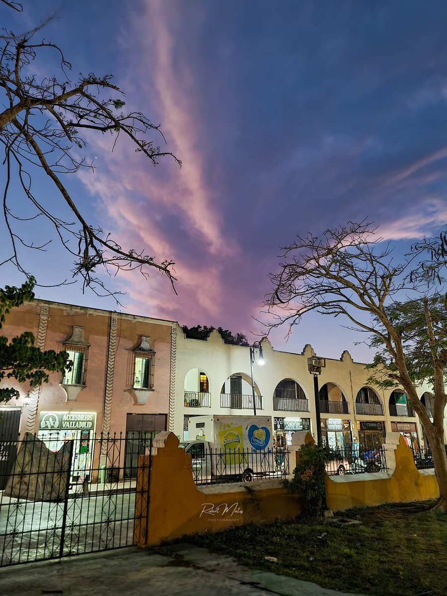 ValladolidYMX's tweet photo. Así son los atardeceres en Valladolid Yucatán

📷 @robertmatosmx https://t.co/37g3lltcVU