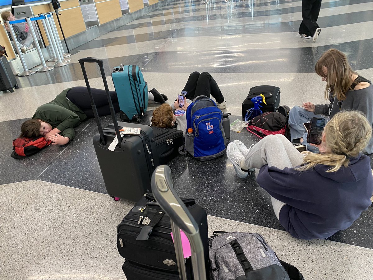 Odea_LHS's tweet photo. What happens when your flight to Disney gets canceled? You spend hours on the phone changing plans while your students play games and nap! #weatherproblems #cooksaroundtheworldonpause #reslient #changeofplans #seeyousoonMickey https://t.co/whQFVEcAo4