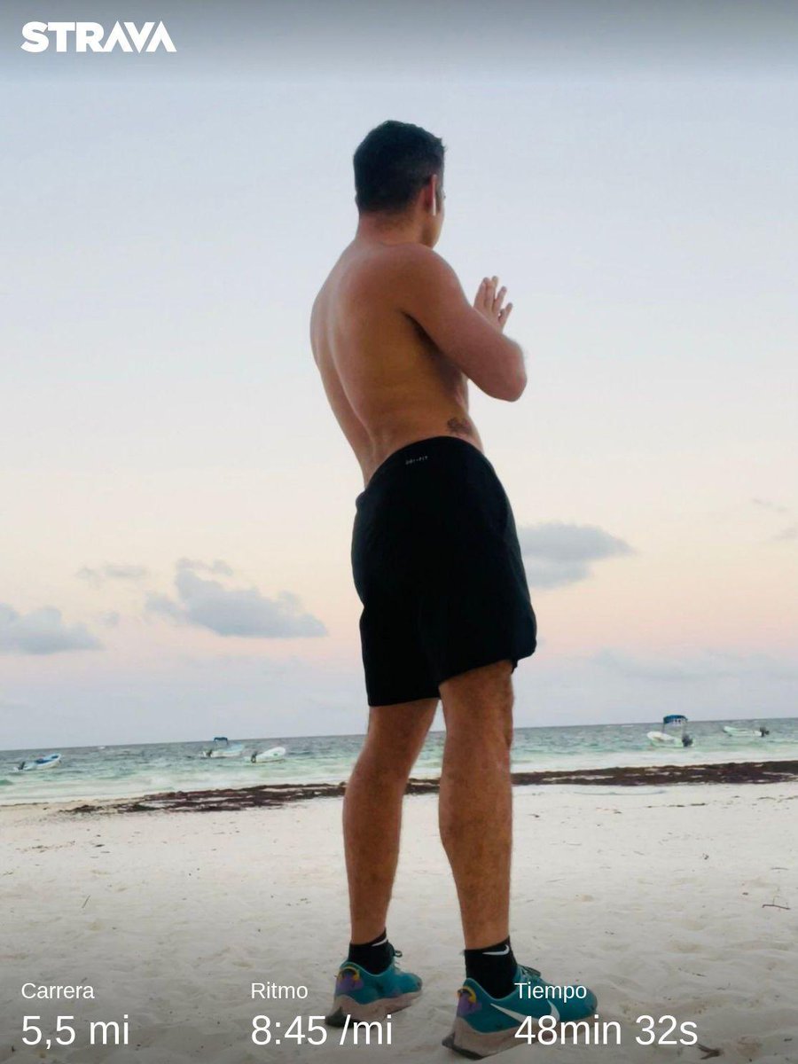 Matatas89's tweet photo. El running y el mar lo curan todo 🌊⚡️
#tulum #training #runner https://t.co/vnXgSt2mKE