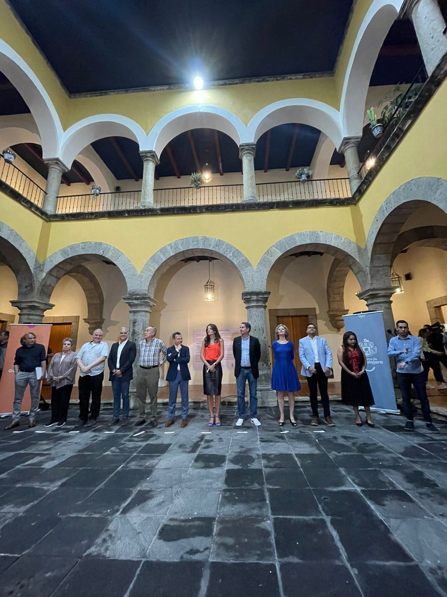 zona3noticias's tweet photo. #ZONALocal | Este jueves se inauguró la rehabilitación del Museo de la Ciudad, al lugar asistió @PabloLemusN  Presidente Municipal de @GuadalajaraGob , además se contó con la presencia de Gina Zohn, Hija del Arquitecto Alejandro Zohn Rosenthal🖼️ https://t.co/gZYhz8zDoo