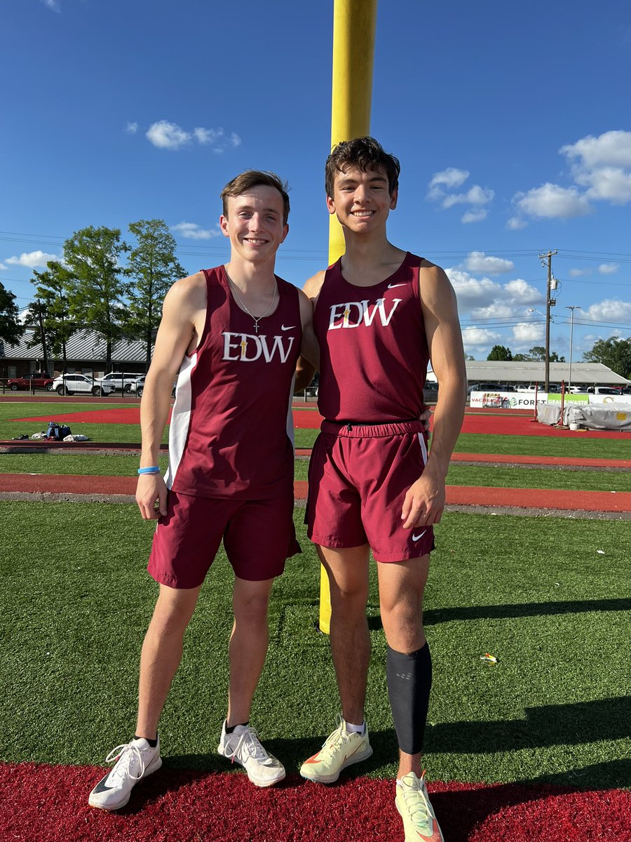 ConnorGil11's tweet photo. Had a good lil jump day opened up with a 21.4 and got 2nd and got 4th in triple jump. #districtchamps https://t.co/sGneD4MZL4
