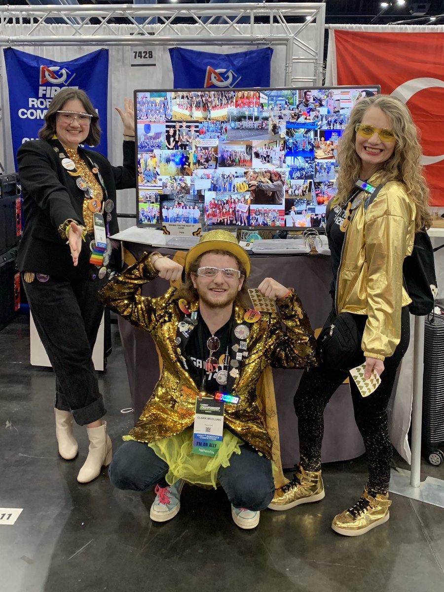 Giga who? GIGAWATTS!  #puttingontheglitz and representing <a href="/FIRSTinAlabama/">FIRST in Alabama</a> at #FIRSTchamps and proving #allthatglittersISgold From humble FLL beginnings 8 years ago to graduation this year=WHAT A RIDE! <a href="/FIRSTweets/">FIRST</a>