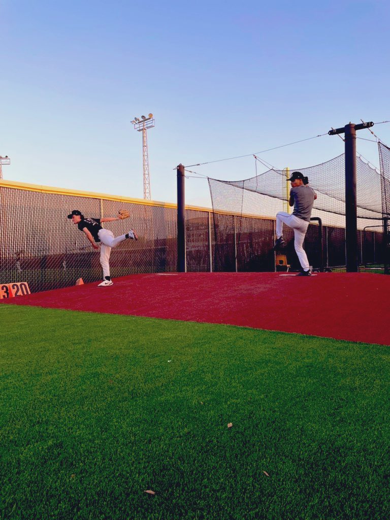 _HVILLEBASEBALL's tweet photo. Day 70-
#HVILLEBASEBALL #TIMTA #N1B1 https://t.co/IZPMMtLzyk
