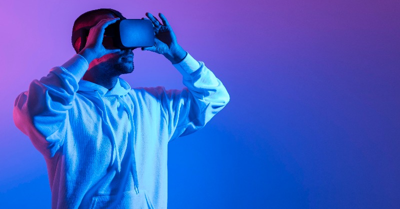 FountETFs's tweet photo. The metaverse promises immersive, 3D worlds for people to interact. Some companies are creating technologies to expand the immersive nature of the metaverse by introducing smell and touch.  

How are these technologies being integrated into the metaverse experience?

$MTVR #ETFs