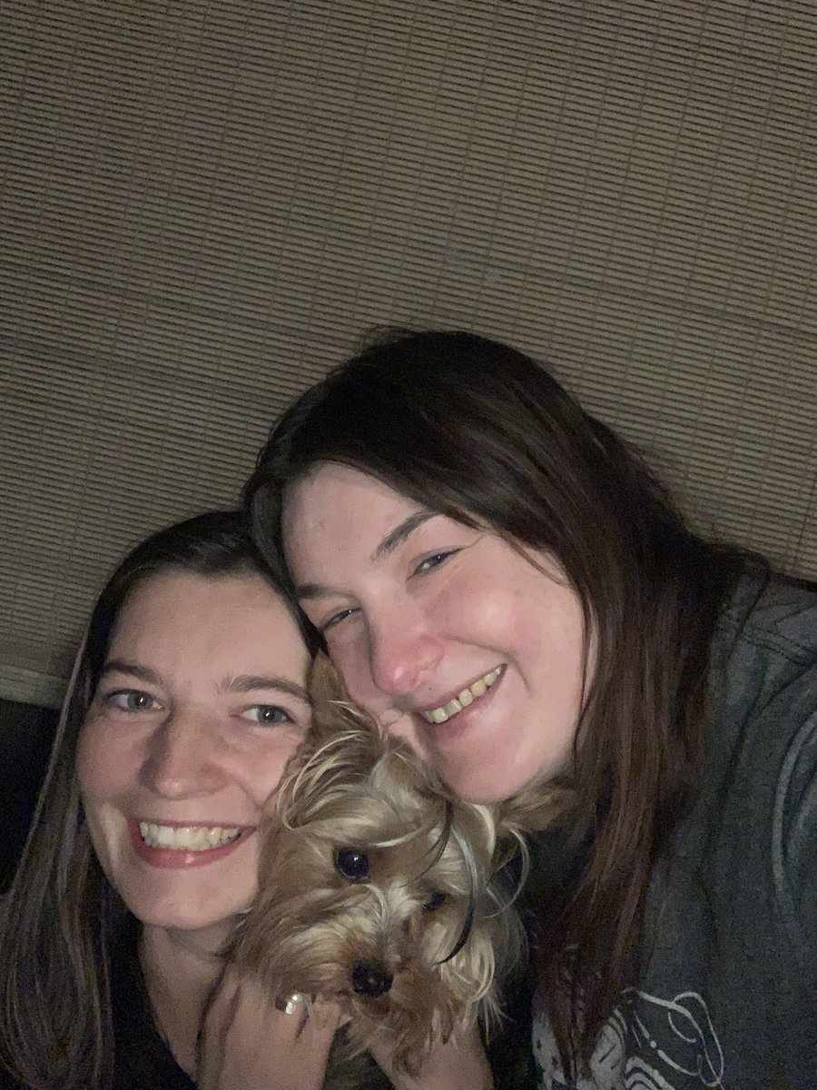 EFultz17's tweet photo. @leannrimes Can I get a Bday shout out to my bff &amp; your biggest fan!!! Her name is Kaitlyn❤️she’ll be 28 tomorrow 4/21 https://t.co/hd8zKLkFjo