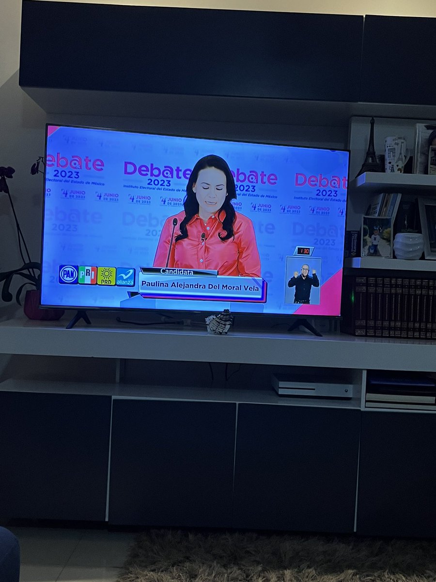 GrithzelFuentes's tweet photo. @AlejandraDMV aquí si tenemos candidata y mucha candidata. 
Preparada y con verdaderas propuestas. https://t.co/Jph0pGJSVG