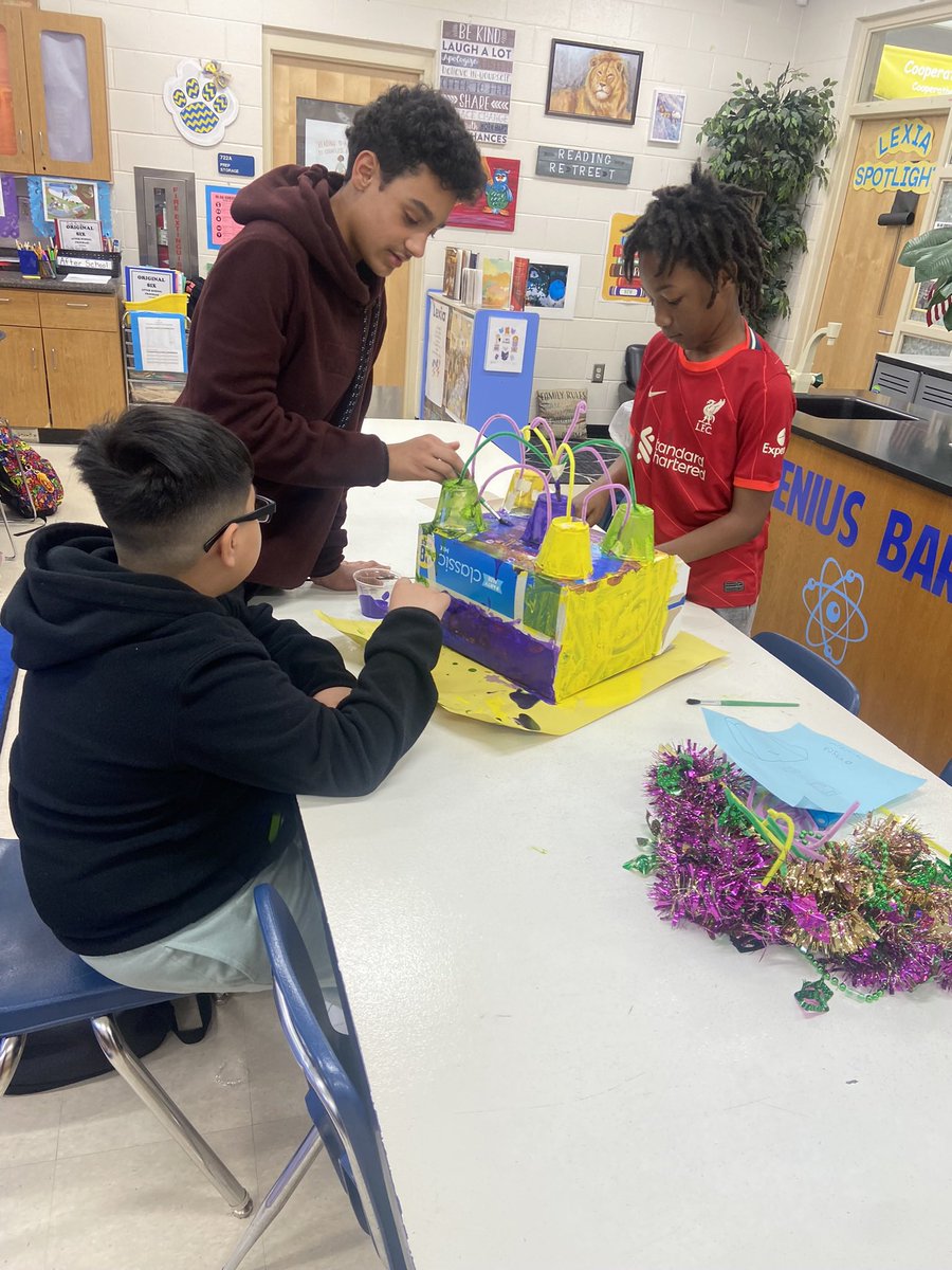 BeyahLab10231's tweet photo. I am so glad Monaview student participated in the 06 after school program. They have learned so much through stem activities, Creative writing, Lexia, education games and more. #06AfterSchoolProgram #MonaviewMoments https://t.co/vUt0NbgXwf