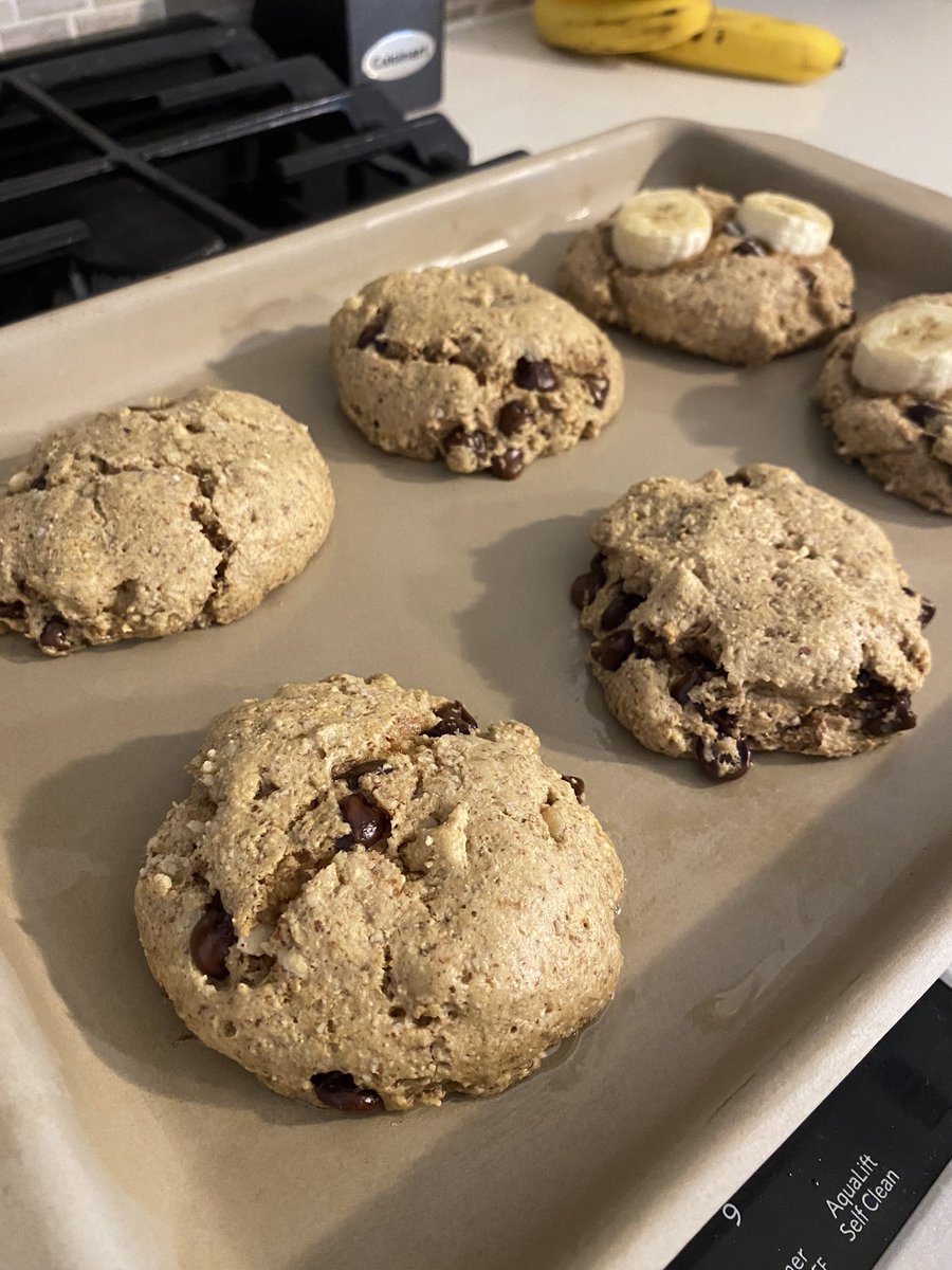 CaaarlyStein's tweet photo. When you whip up PB Chocolate chip protein cookies from scratch, use your baking intuition and slay😮‍💨🤤🥲 #chunkymonkeyontheend #yagirlsstillgotit #culinarycar https://t.co/mDPSRwj4TN