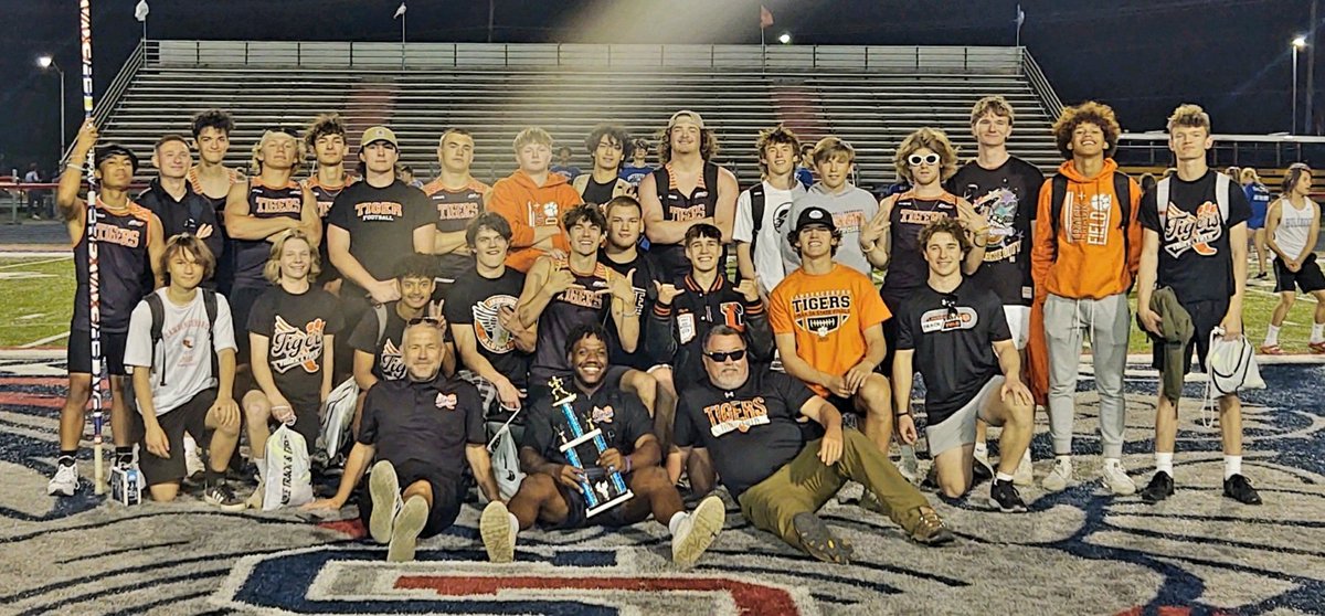 Lawrenceburg HS Track and Field tweet media