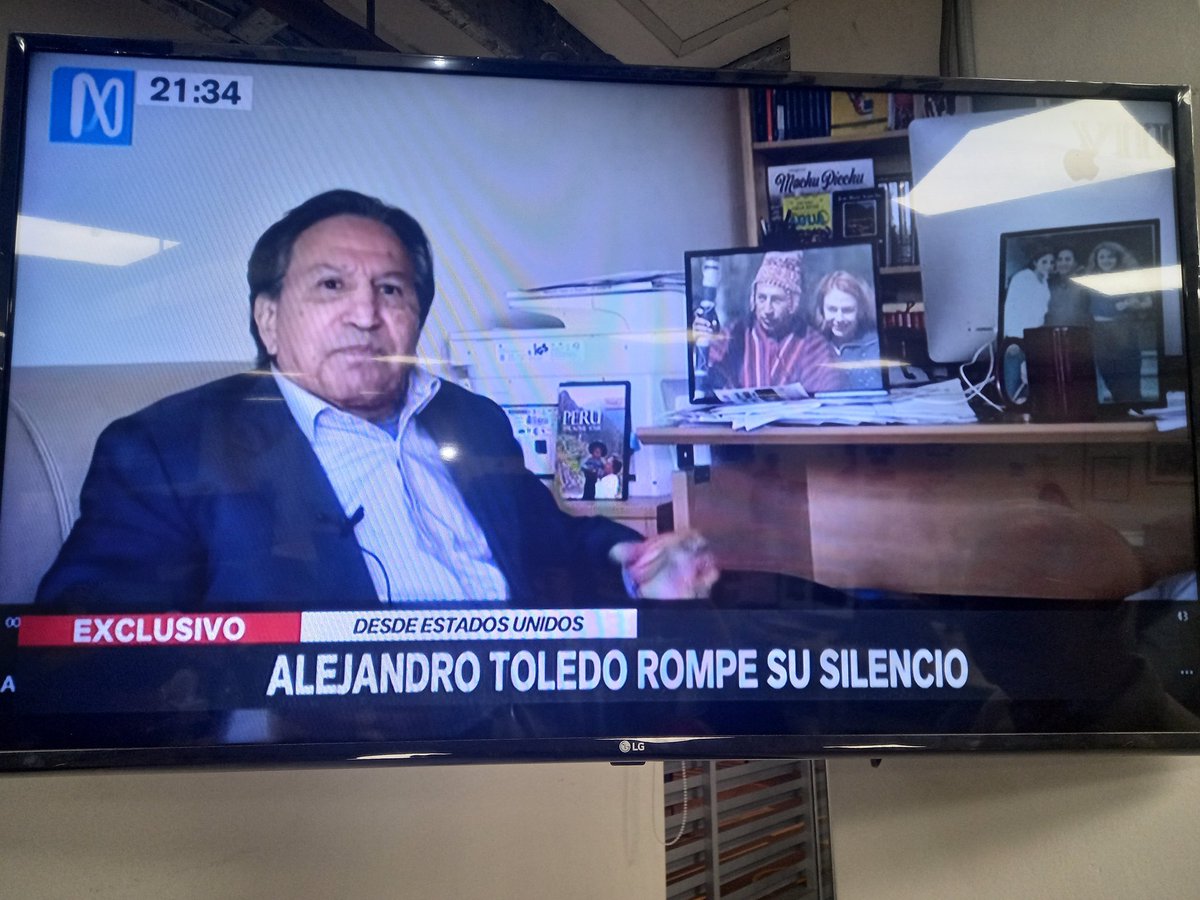 martinmalaga5's tweet photo. Ex Presidente Alejandro Toledo desde Estados Unidos, dice que mañana viernes se entregará a la justicia. #CanalN https://t.co/0kcq6t3zKY