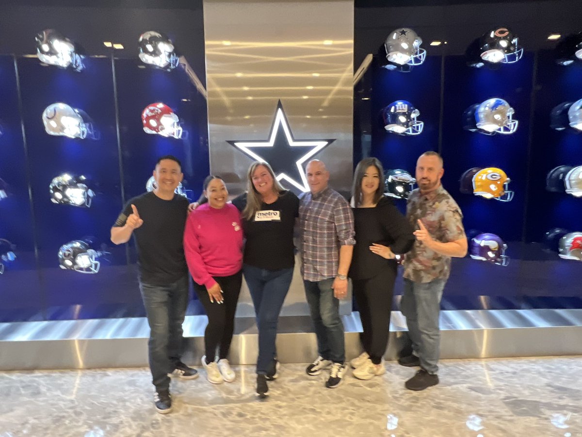 JamesLeeWW's tweet photo. It’s a privilege, not a right to coach, play, or work… #ChallengeAccepted #WinWithClass
@DejaMinusTheVu @MaxvargasSf @dianelegaspi @gracewang22 @edwardmagdziak https://t.co/tothV9tGxo