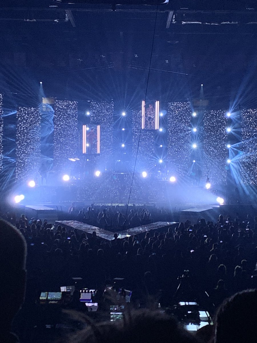 BellicosityKit's tweet photo. @4kingandcountry you all outdid yourselves yet again! Favorite stage show ever. Please come back to @CityRochesterNY soon! 
#4KandC #ROC #bluecrossarena #concert https://t.co/A7axRTR911