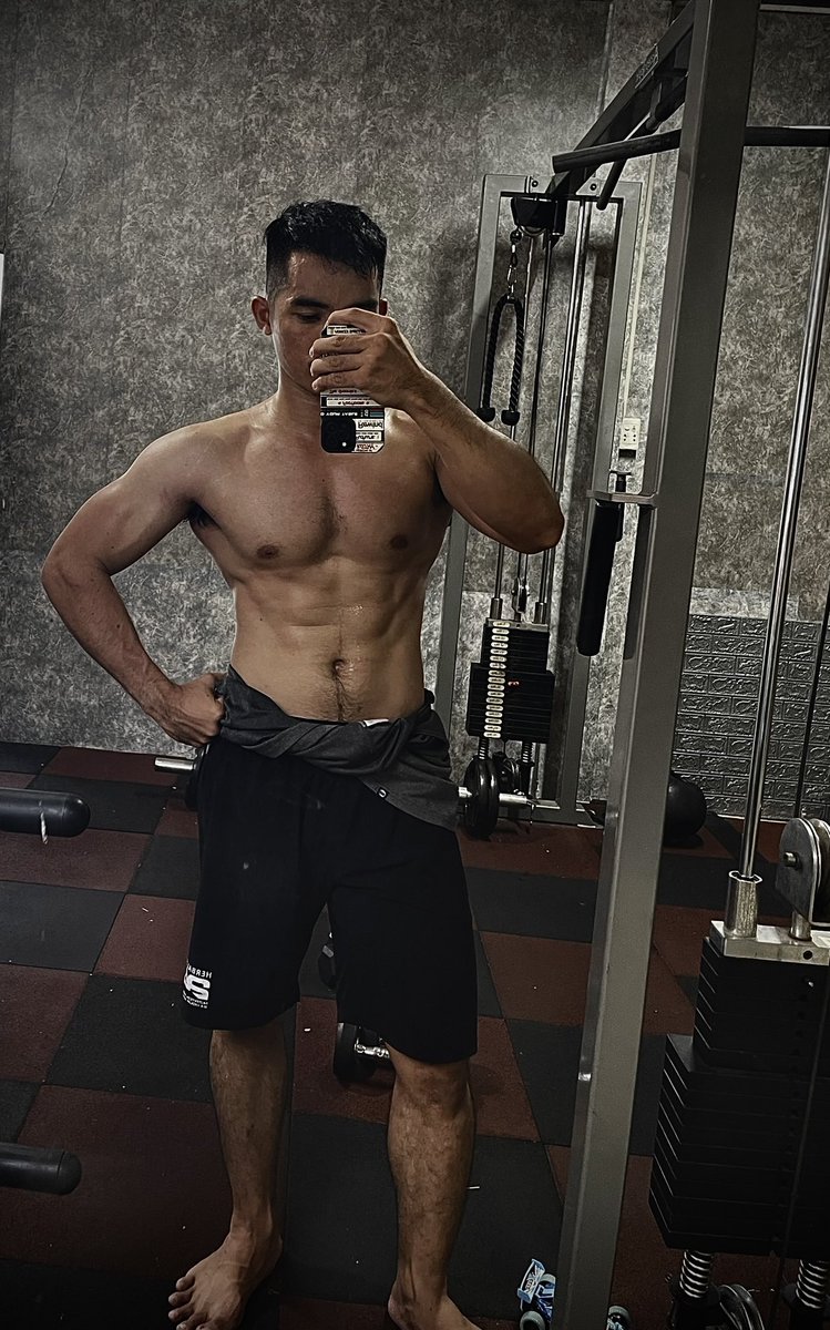 InhPhut's tweet photo. Rèn luyện thể thao vừa đẹp người vừa tốt cho sức khỏe.
#H24fit https://t.co/KT5B4aVUT8
