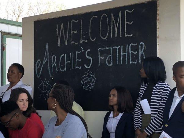 'Welcome Archie's Father' because they don't believe TW is Archie's biological mother #WallmartWallis #WalmartWallis #SURROGACY #MoonBumpMeghan #MoonBump
Apparently, Meghan Markle was livid when she saw this.
I can’t think why?
🚪🩺🧪
From #TiaraGate Now Surrogate to #Surro-Gate