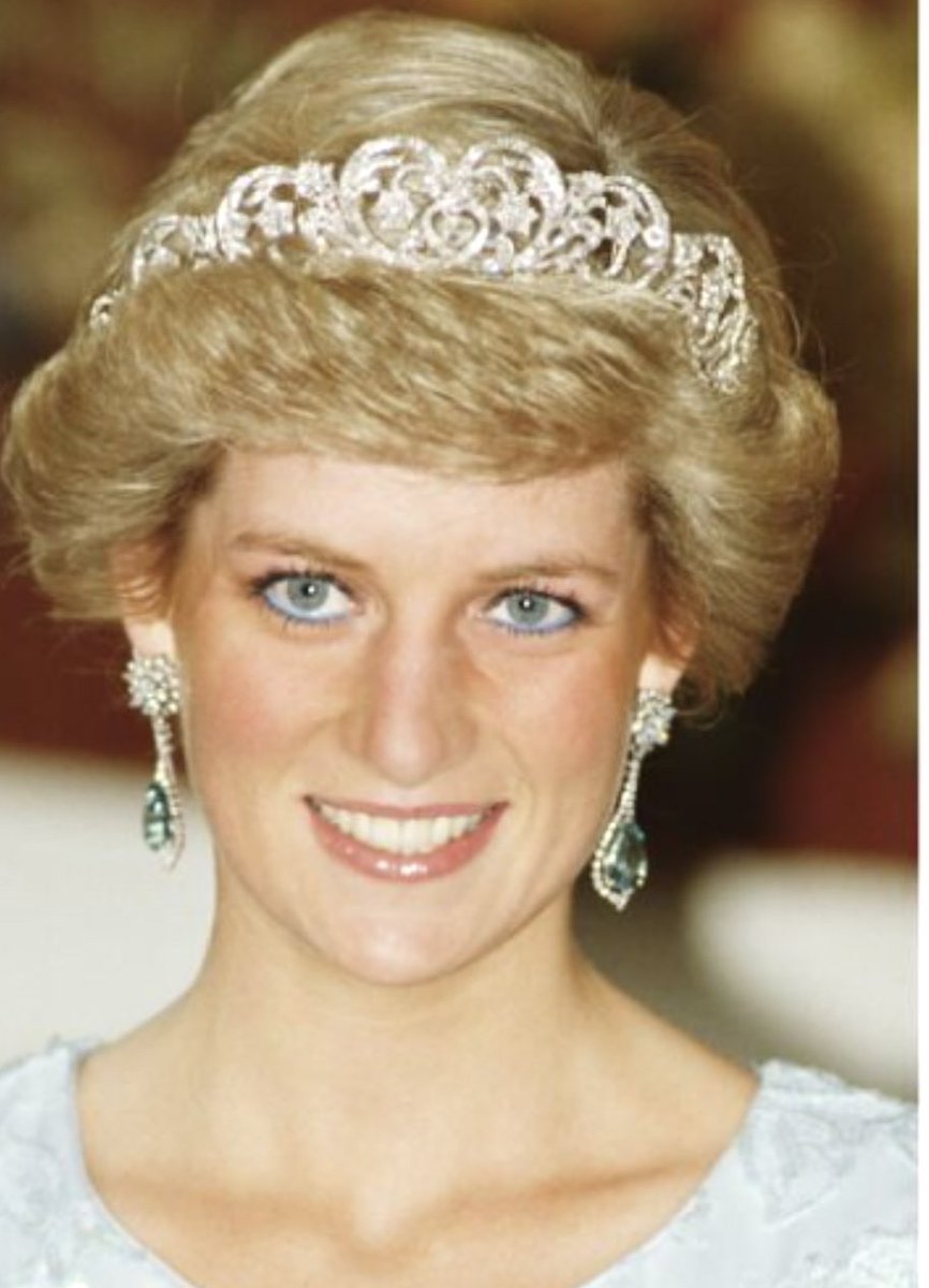 MauvCoui's tweet photo. British Royal Family loss is the worlds gain
#queensofheart
#queensofgoodnes https://t.co/4Iy3DosOUJ