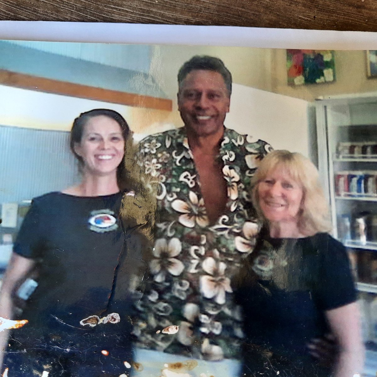witch_lisa's tweet photo. When Uncle Earnie came to the Woombye bakery..
15 or more yrs ago...The years fly by.... https://t.co/jlYLhcT8rC