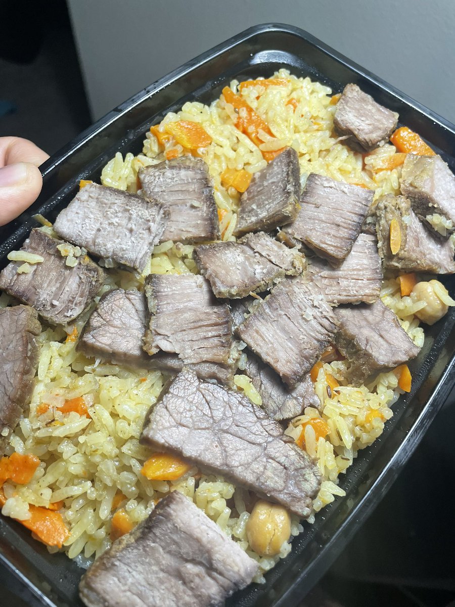 cdyhere's tweet photo. Uzbekistan Osh! So yummm😋 https://t.co/053UlhwOWX