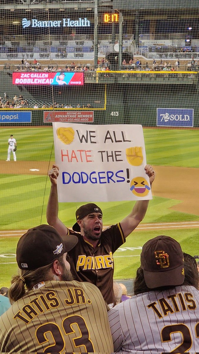 This is the best sign I've ever seen at <a href="/ChaseField/">Chase Field</a>!  <a href="/Dbacks/">Arizona Diamondbacks</a> <a href="/Padres/">San Diego Padres</a> <a href="/MLB/">MLB</a> #BeatLA #Dbacks