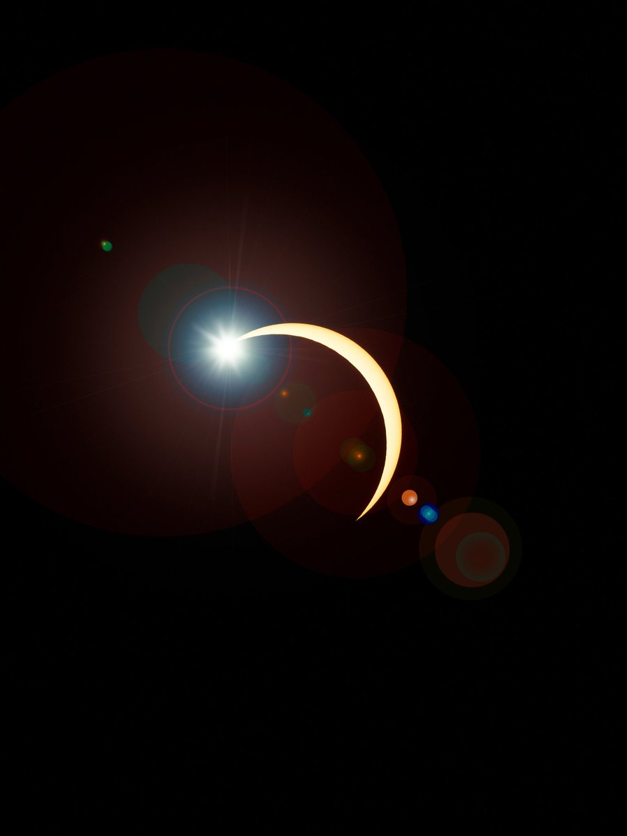 frommilesaway_'s tweet photo. Yesterday's 93% partial eclipse from Broome. 🌒 #Eclipse #SolarEclipse https://t.co/NnDUQOcsZe
