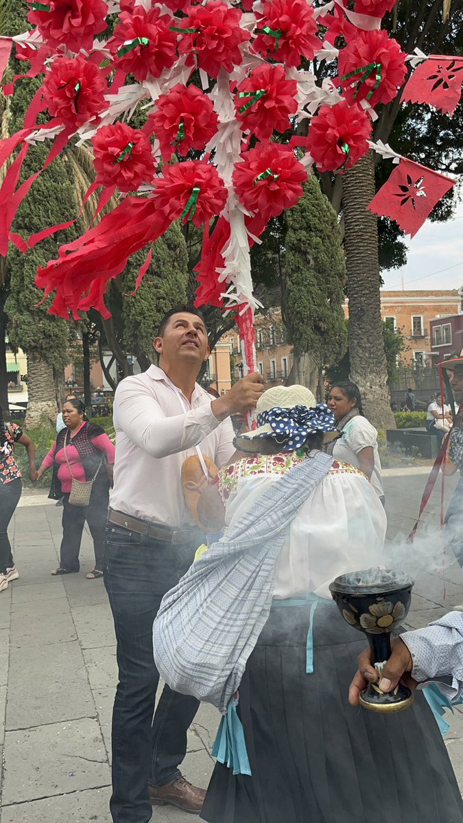 PRIPueblaCapi's tweet photo. 📜 El día de ayer la #CasaRoja122 se lleno de alegría con los usos y costumbres de nuestros pueblos originarios durante la ceremonia de clausura del Congreso de Identidad Nacional "Linaje Primigenio" https://t.co/JlXGbHyzlO