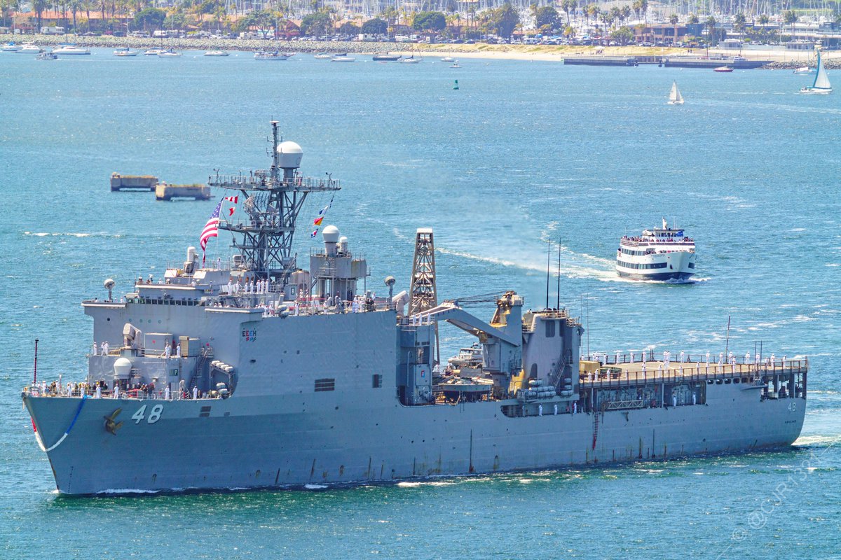 WarshipCam's tweet photo. USS Ashland (LSD 48) Whidbey Island-class dock landing ship coming into new homeport of San Diego for the first time - April 20, 2023 #ussashland #lsd48 

SRC: TW-@cjr1321 https://t.co/eq62Hbly0l