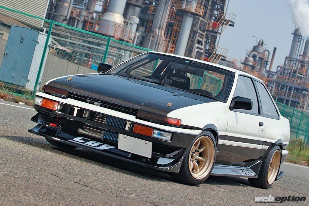 2doors__'s tweet photo. 「全身から溢れるハチロク愛」AE86を乗り継ぐオーナーが辿り着いた真の快適仕様！ 
https://t.co/4ESNihdaOq

トラブルフリーを目指したファインチュー���ング。
AE86マニアの願望を詰め込んだ欲張り仕様！ https://t.co/GK3yI4ta4D