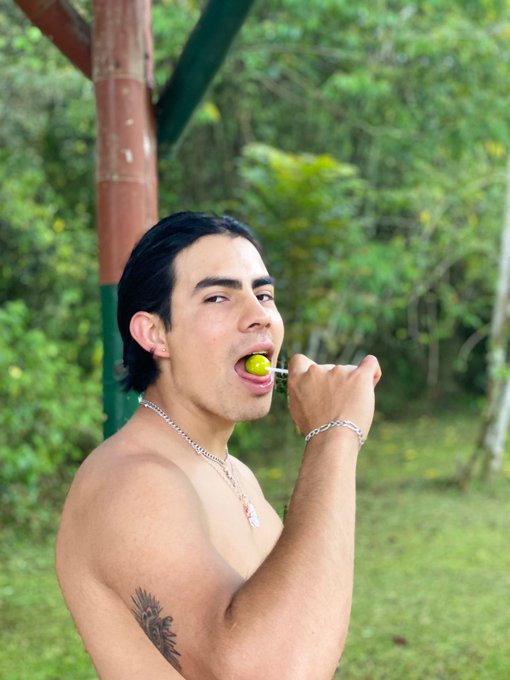 🧡🎥 contenido ✔ ✅ 🌶 https://t.co/H5yBm3E1NF<a href="/tag/viral"class="tags"><span>#viral</span></a><a href="/tag/viraltiktok"class="tags"><span>#viraltiktok</span></a>