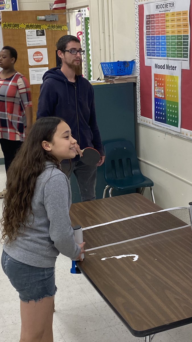 browneducates's tweet photo. EBD &amp; ASD Teacher’s Makes Learning Fun!
Learning Targets for Social Emotion Learning (Teamwork) and general math concepts. https://t.co/r5EjE5qmib