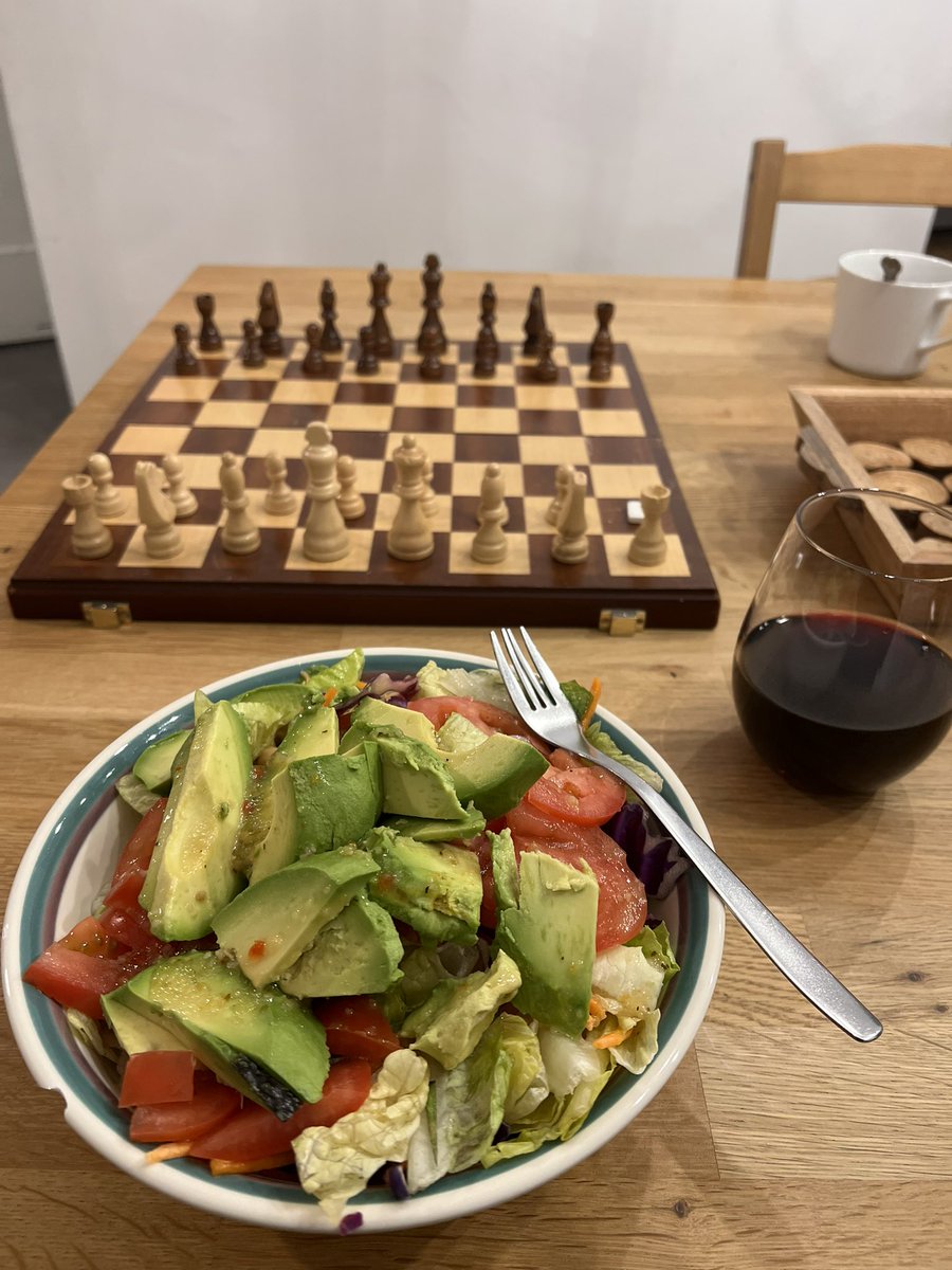 T E L L E tweet media