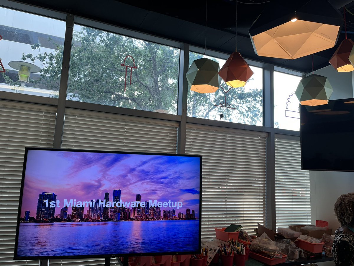 BernaGatsby's tweet photo. Kicking off out 1st Miami Hardware Meetup at the amazing @MoonlighterMIA space! https://t.co/EUc4p2r3II