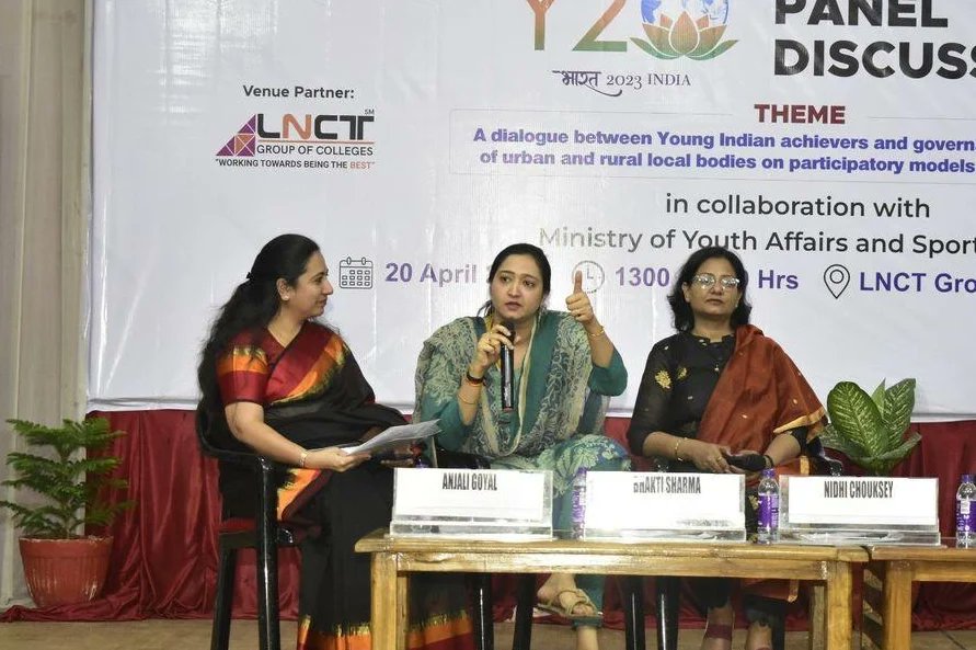 SarpanchBhakti's tweet photo. Was a panelist at @LNCTUniversity on Participatory Governance along with Shantanu ji , Nidhi Chouksey Ji Deputy Collector,Bhopal ,organised by #CiiYi Bhopal.
#G20 https://t.co/3SgudJPJJ1