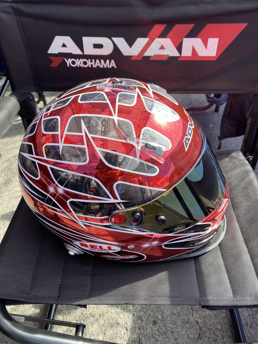 masayo_minowa's tweet image. FDJ rd1 鈴鹿ツイン練習日
午前の練習終了しました

ひろの新しいヘルメットが到着‼︎
めちゃくちゃカッコいいです✨✨

#ヨコハマタイヤ
#YFC
#bell
#hidecks
#cusco