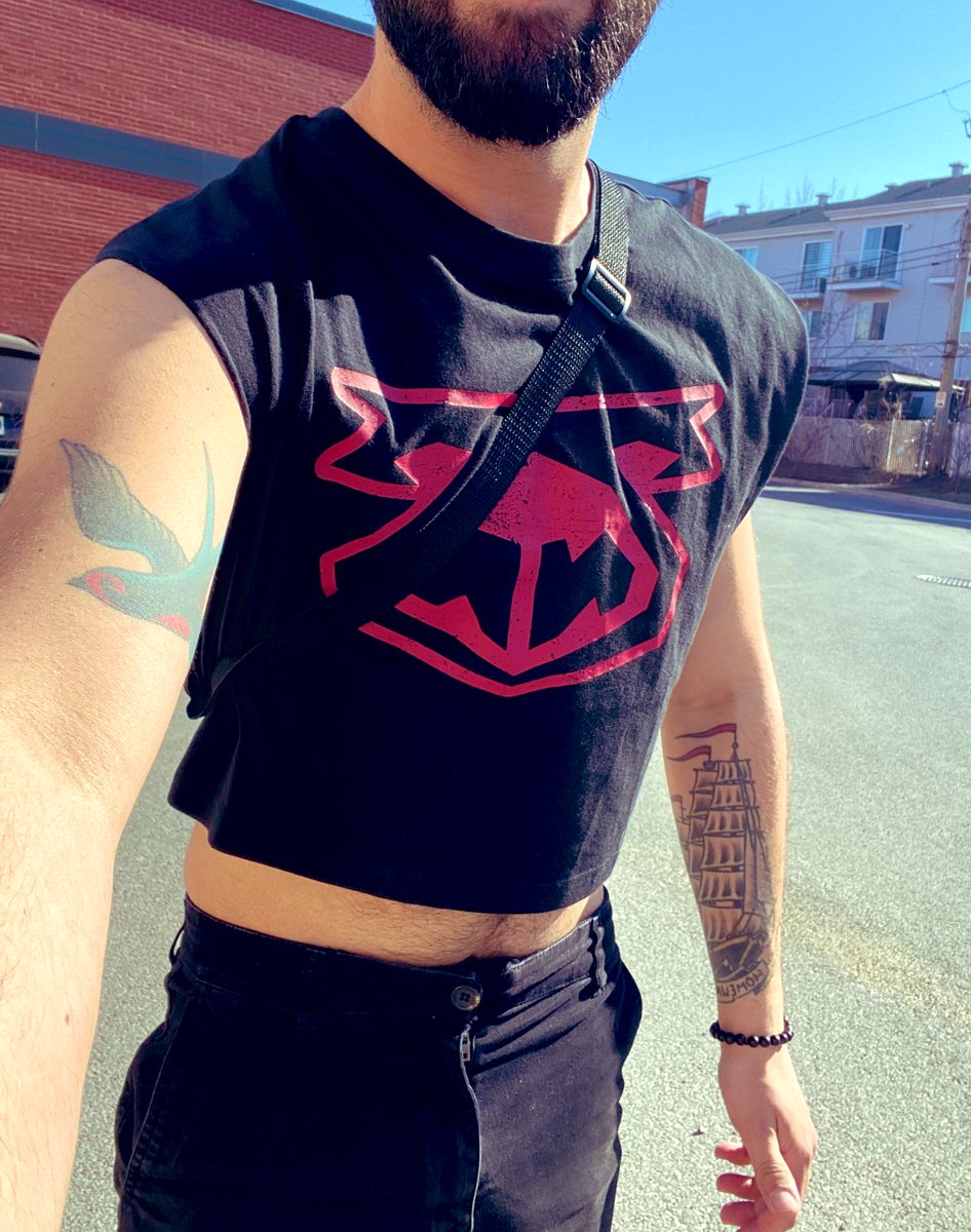 teddymillers's tweet photo. #gay #croptop #fashion #hairy #gaypride https://t.co/zTq2gWlmlu