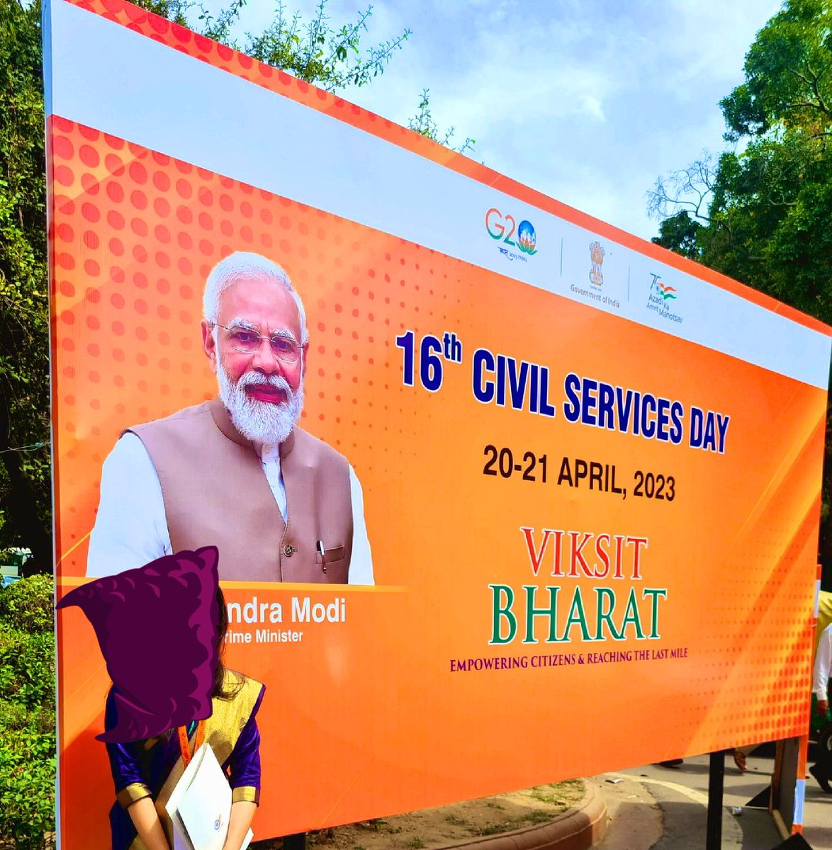 'Father of Indian Civil Service' Sardar #Patel ji goes missing on the poster, 

All it has is, a smiling picture of #Modi 

#CivilServiceDay