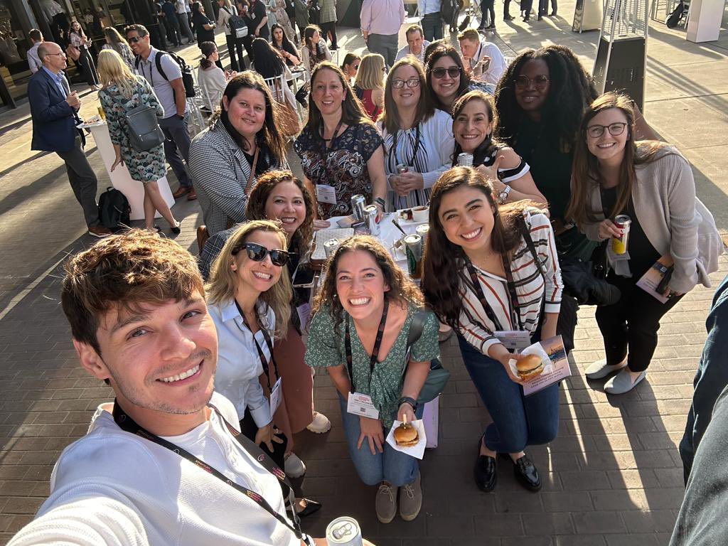 reneeooliveira's tweet photo. Thank you #APS2023 for this perfect meeting with friends!! https://t.co/Y4IAbs4v1T