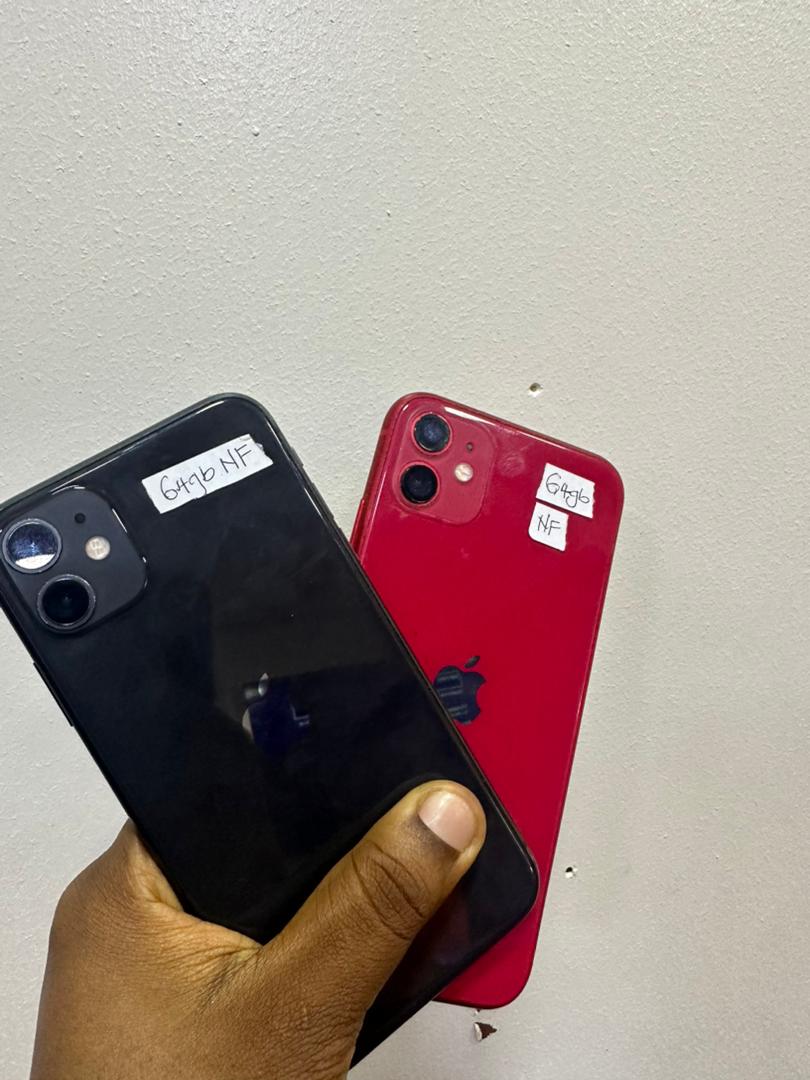 TheGadgetKween's tweet photo. iPhone 11... ❌Face ID... ✅True Tone... 🏷️₦195k... 2pcs left. 🔌💯 https://t.co/5F9bD2cB9L