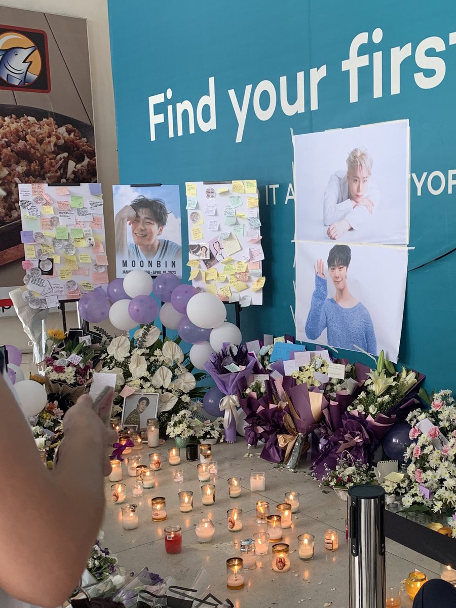 haechansaur's tweet photo. love you always binnie 🤍💜 https://t.co/TkBxXSBbg4