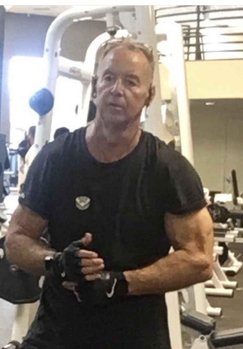 After doing this for so long, at my age now, one of the main goals is never burning out. Rarely ever over a 45 minute workout but it is fast paced and intense. #weightlifting