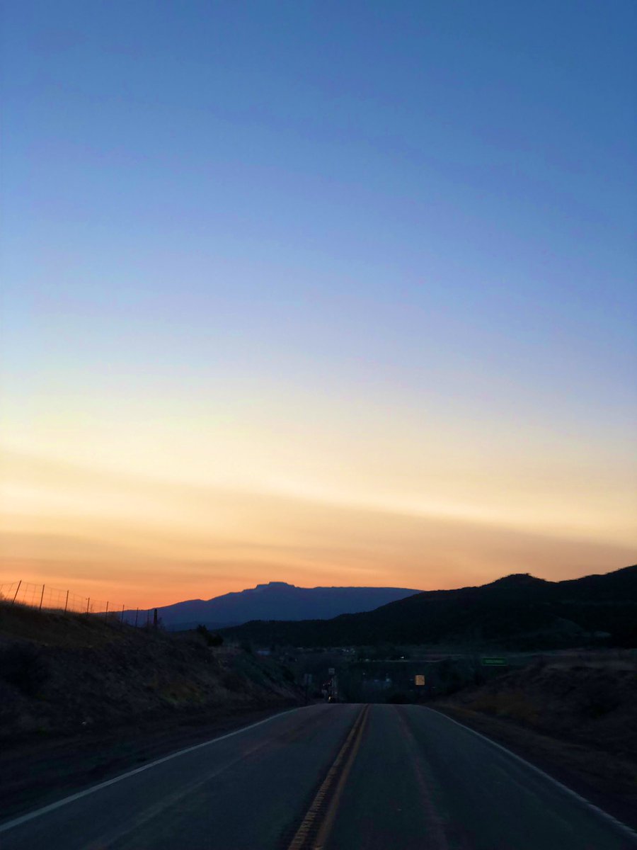 Ramatteus's tweet photo. East side of purgatory 🚏
#Colorado #420day #bon https://t.co/RxC8gWQsHl