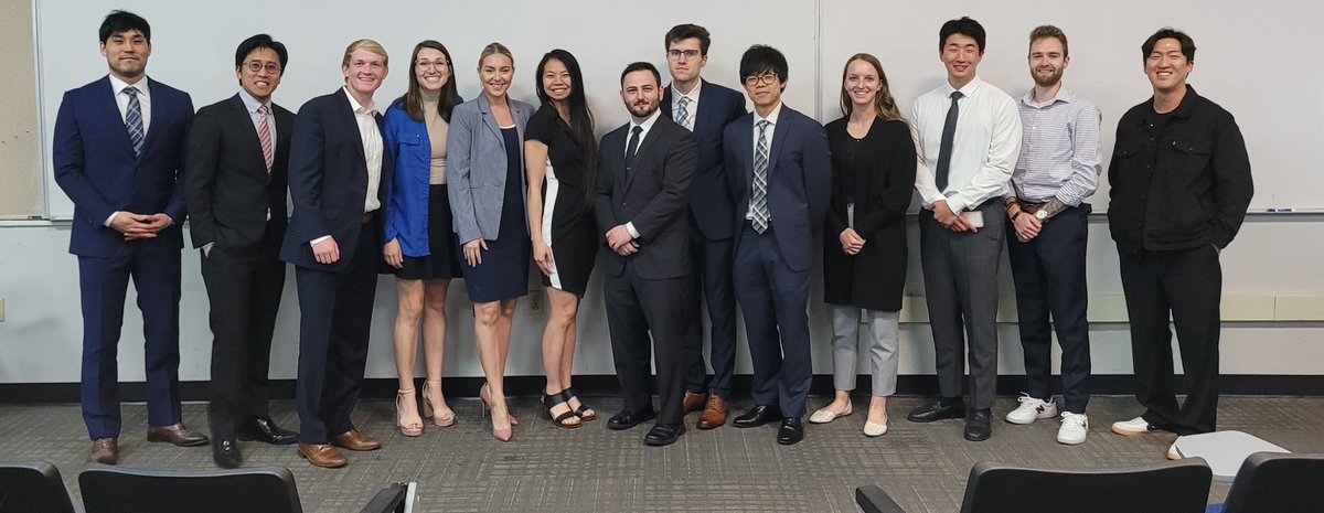 CRMardis_627's tweet photo. Congratulations to all the winners tonight who presented at the Damien Moore Memorial Lecture! I tied for 4th place among the doctoral students! It was a beautiful night of honoring Dr. Moore’s life. @umgradschool @olemissph @UMHESRM @P_Loprinzi https://t.co/MnV2c1XLNo
