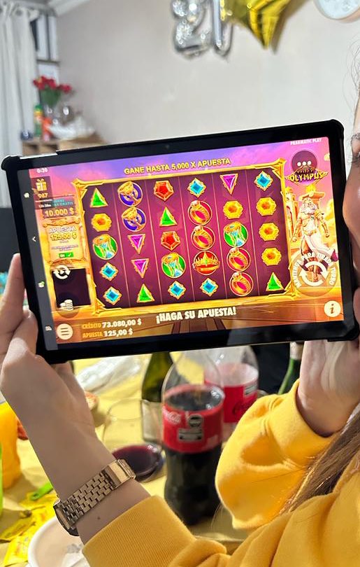 XimeeVarela's tweet photo. Arranque mis 27 apostando 3K en un casino online y gané 73K PODRAN? 💅🏼 #Timbera https://t.co/3CQlveUK1E